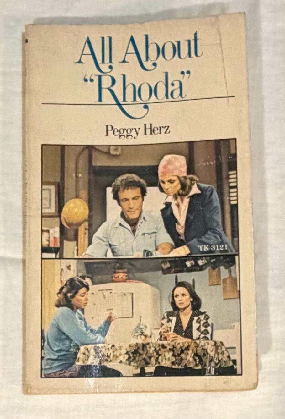All About Rhoda by Peggy Herz (1975 Vintage Scholastic Paperback)